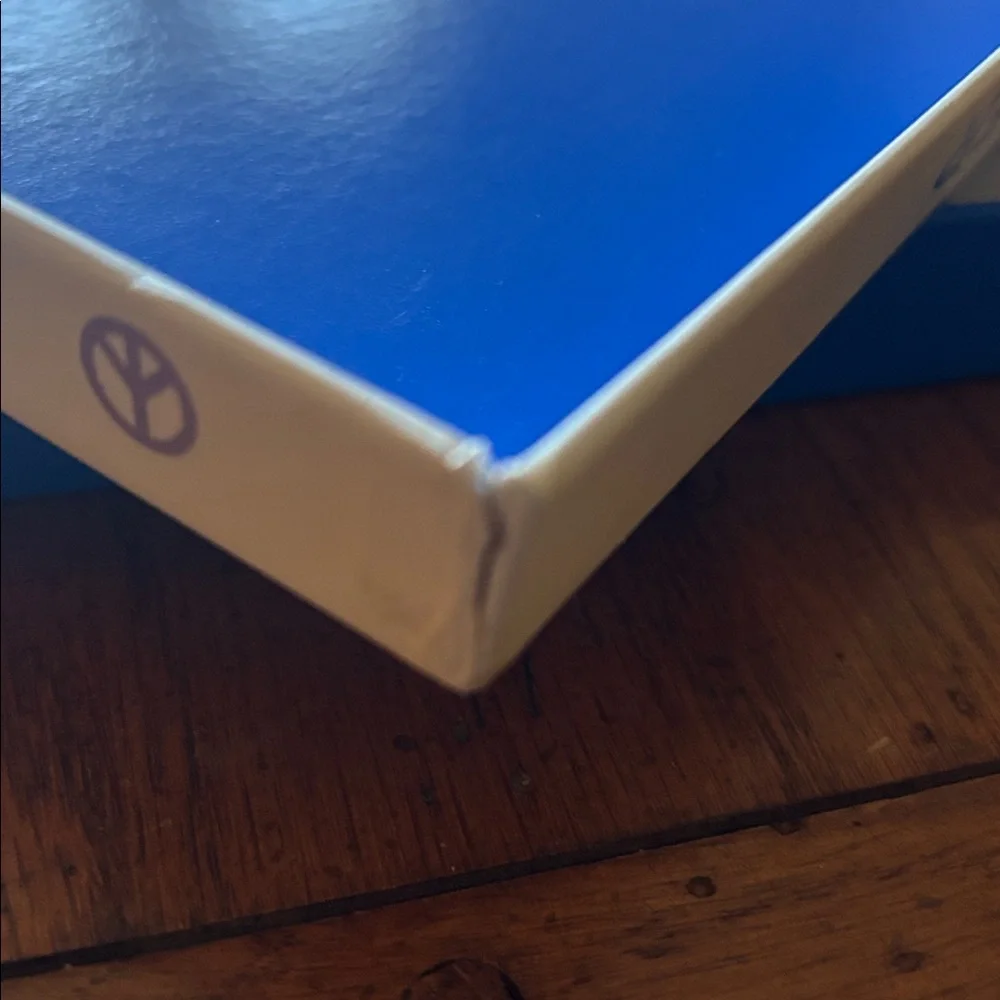 Jonathan Adler board measures
